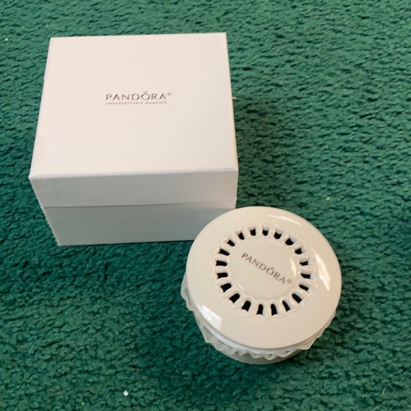 Pandora Porcelain Box - Picture 1 of 4